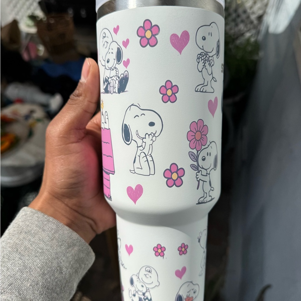 White and Pink Snoopy Quencher H2.0 Tumbler - Picture 4 of 7
